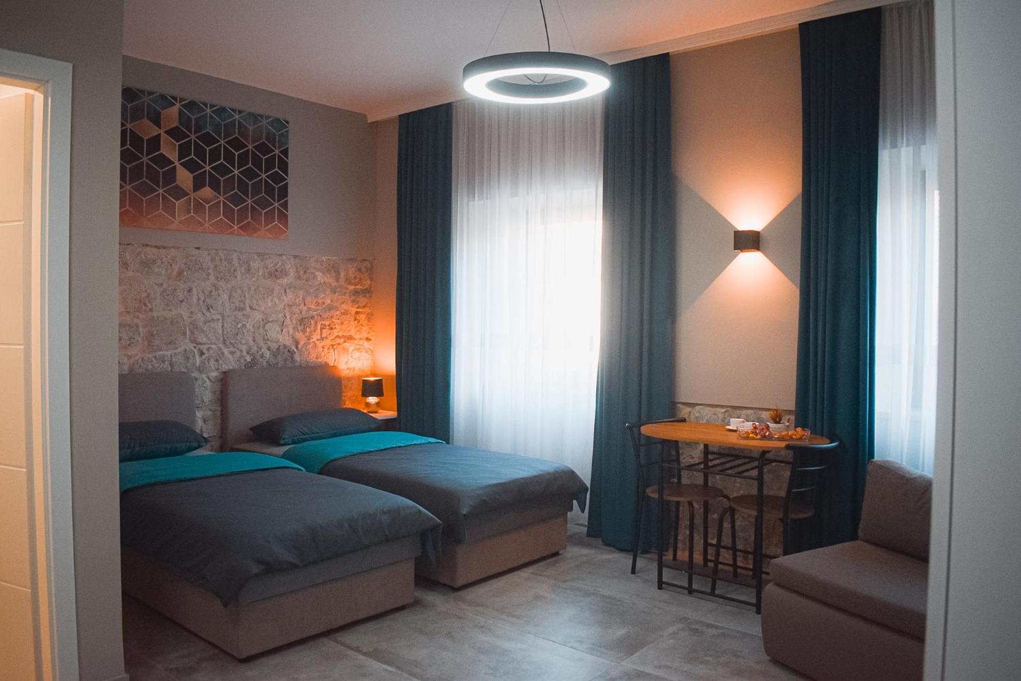 Apartments Jelovic Sinj Exterior photo